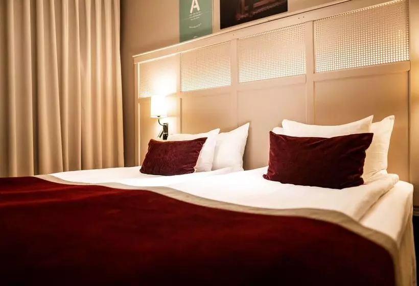 Fotos del hotel Scandic Grand Central:  8