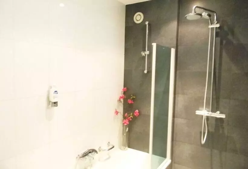 Fotos del hotel Amsterdam Nieuwmarkt Center Apartments:  14