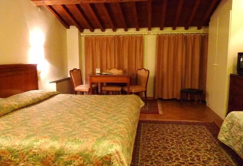 Fotos del hotel Classic:  21