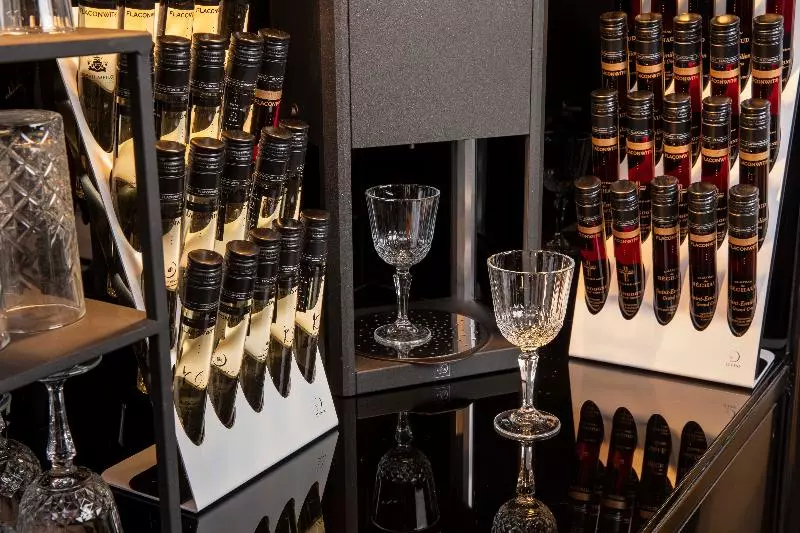 Fotos del hotel First Hotel Paris  Tour Eiffel:  8