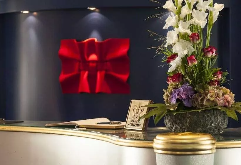 Fotos del hotel Relais & Châteaux Bülow Palais:  2