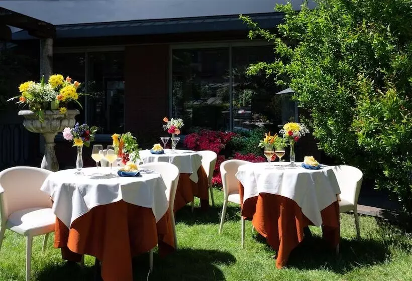 Fotos del hotel Sunflower:  23