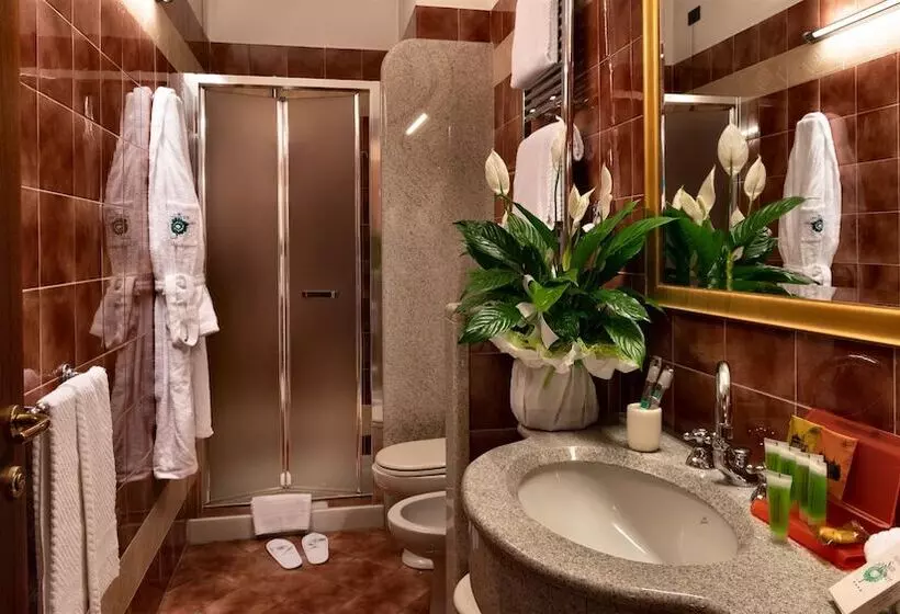 Fotos del hotel Sunflower:  14