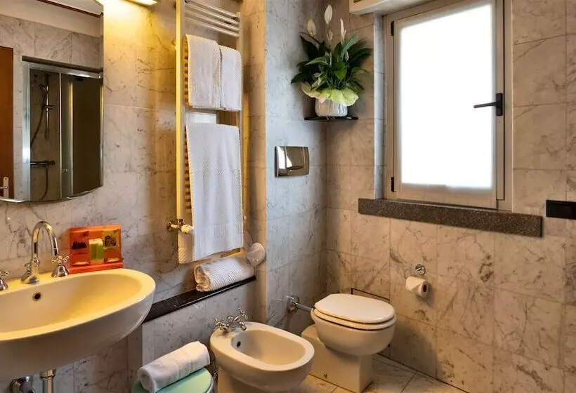 Fotos del hotel Sunflower:  10