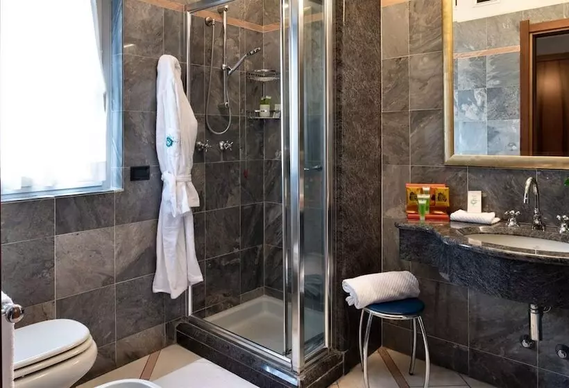 Fotos del hotel Sunflower:  6