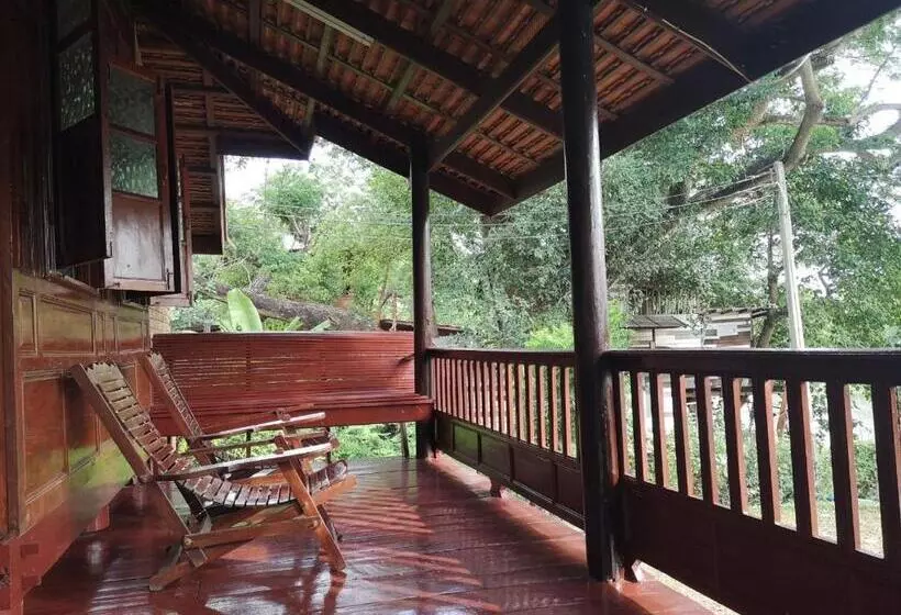 Fotos del hotel Ayodhara Village:  3