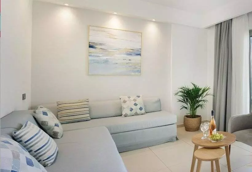 Fotos del hotel Batis Beach:  18