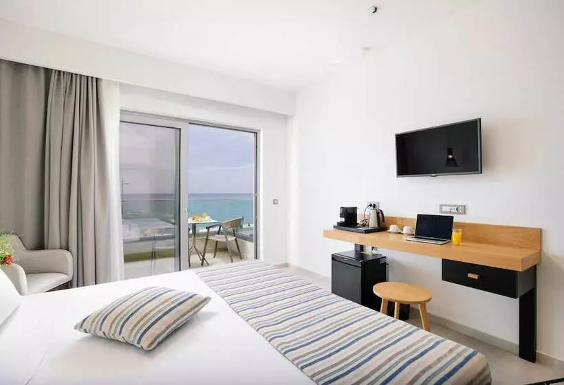 Fotos del hotel Batis Beach:  22