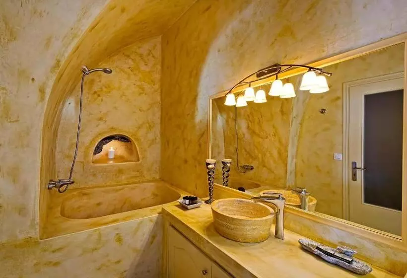 Fotos del hotel Lava Suites & Lounge:  18