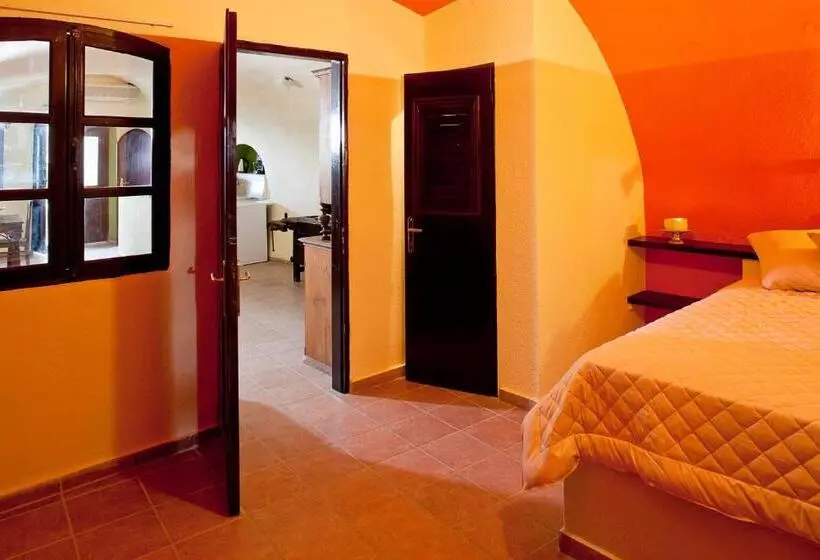 Lava Suites & Lounge