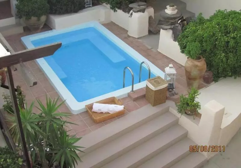 Fotos del hotel Lava Suites & Lounge:  2