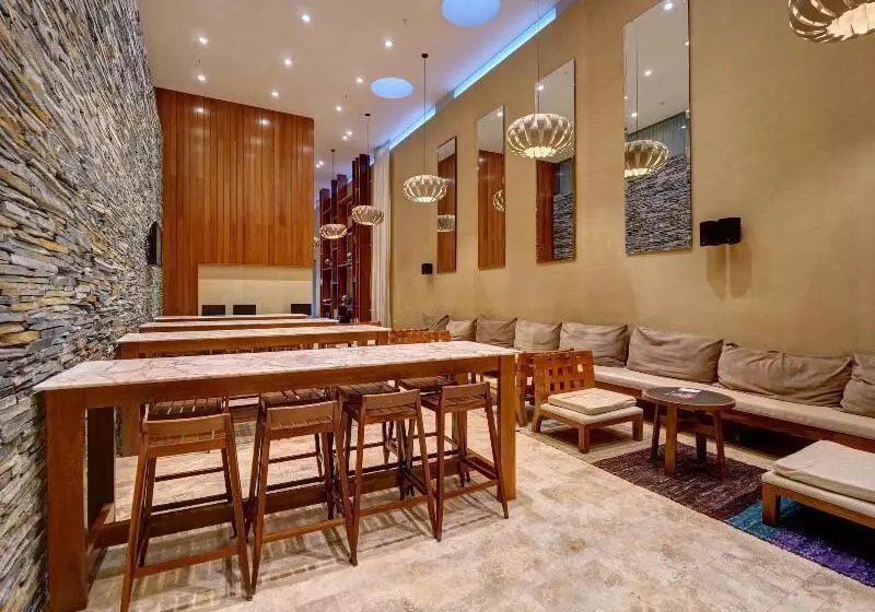 Fotos del hotel Aspen Square:  12