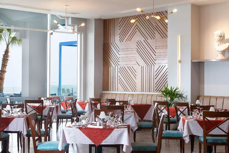 Albatros Palace Sharm  Families And Couples Only