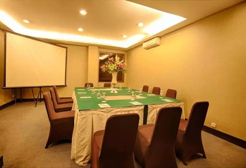 Fotos del hotel Bali World:  5