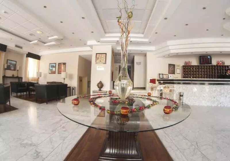 Fotos del hotel La Maison:  8