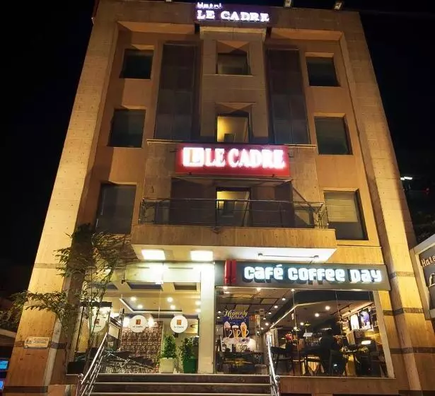 Fotos del hotel Le Cadre @ Kailash Metro:  4