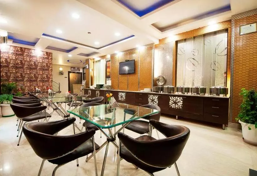 Fotos del hotel Le Cadre @ Kailash Metro:  19