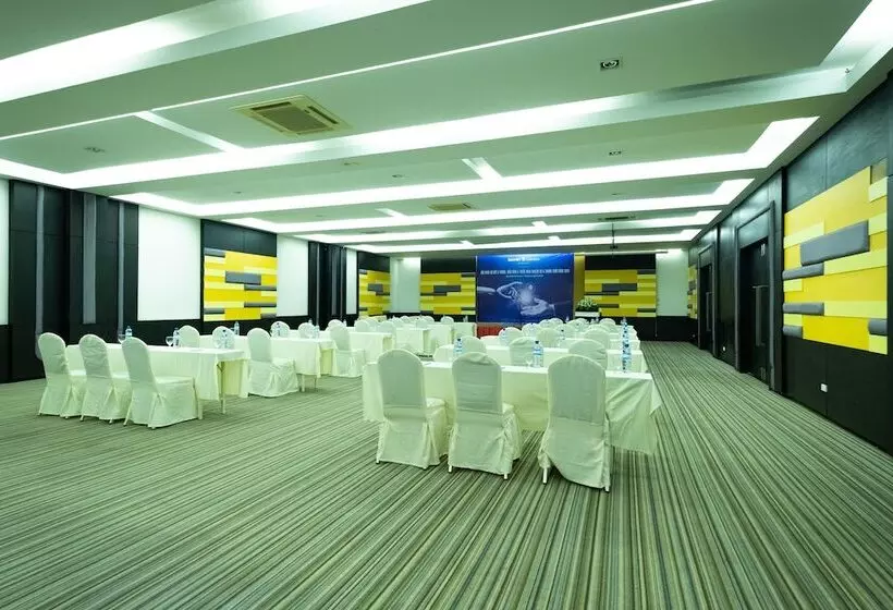 Fotos del hotel Vogue Pattaya:  7