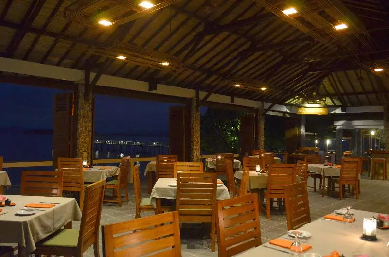 Fotos del hotel Cocotinos Sekotong, A Boutique Beach Resort & Spa:  14