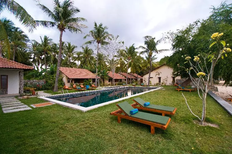 Cocotinos Sekotong, A Boutique Beach Resort & Spa