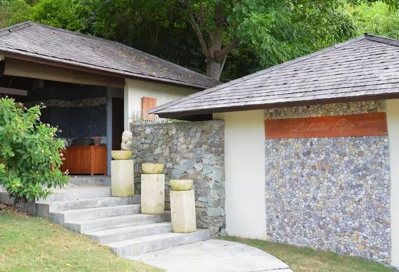 Fotos del hotel Cocotinos Sekotong, A Boutique Beach Resort & Spa:  23