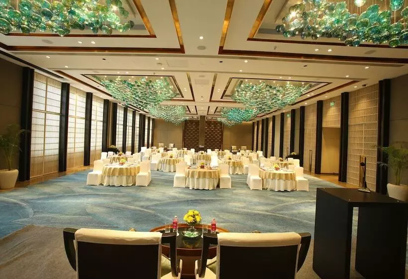 Fotos del hotel Crowne Plaza New Delhi Mayur Vihar Noida, An Ihg:  25