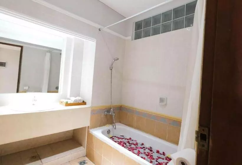 Fotos del hotel Fourteen Roses Beach:  21