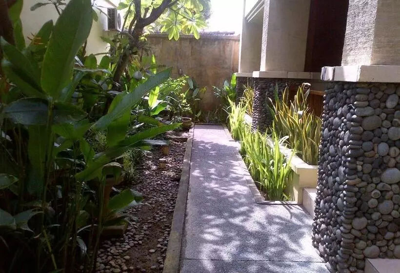 Fotos del hotel Fourteen Roses Beach:  25