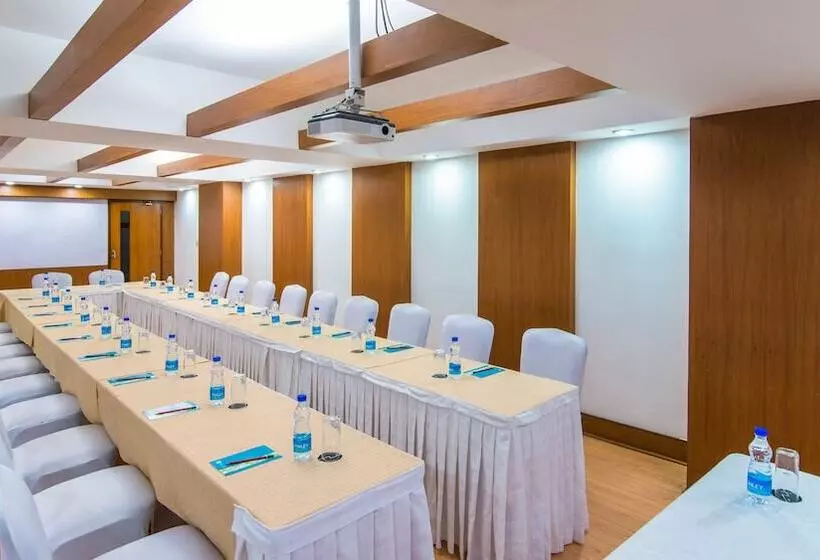 Fotos del hotel Halcyon Residences:  6