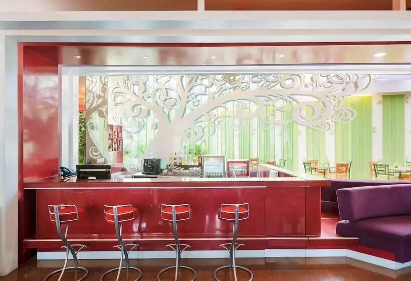 Fotos del hotel Ibis Styles Bali Denpasar:  12