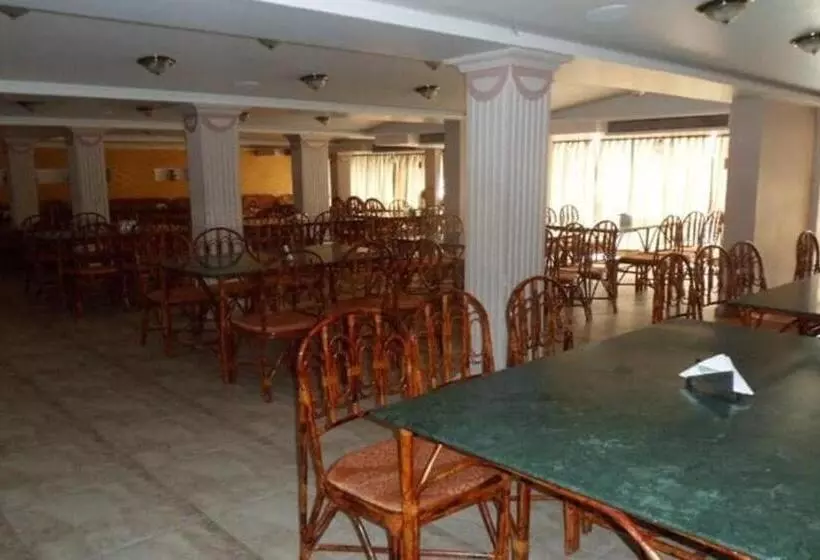 Fotos del hotel Maan Residency:  5