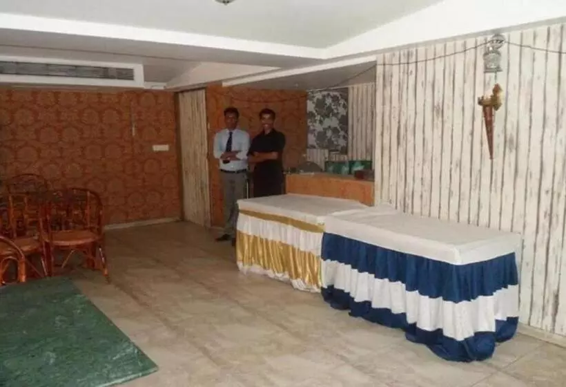 Fotos del hotel Maan Residency:  4