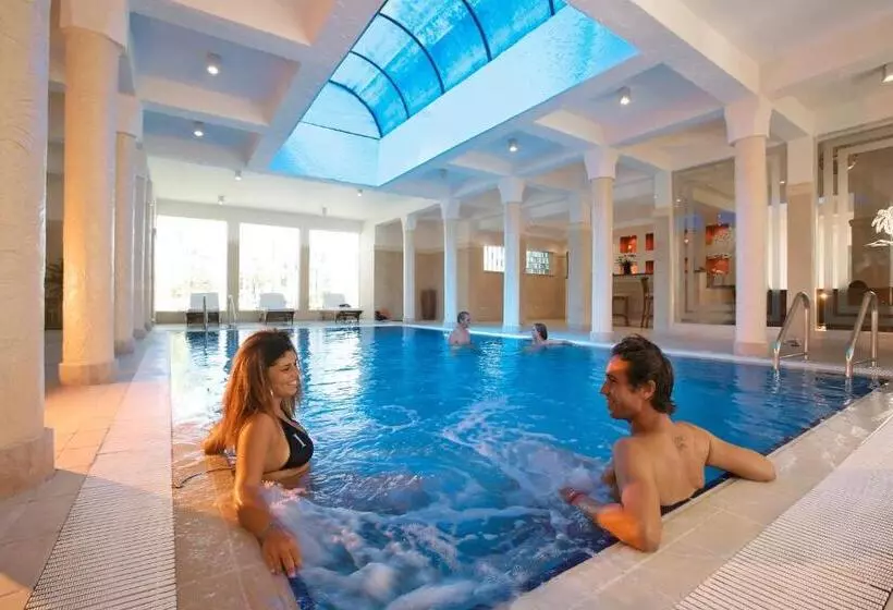 Fotos del hotel Tamra Beach Resort:  2