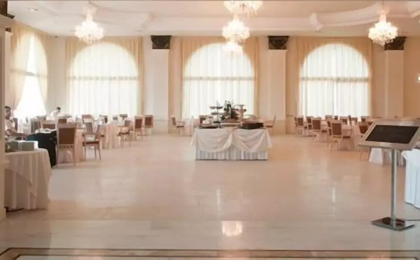 Fotos del hotel Grand Hotel Italia:  3