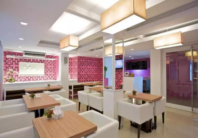 Fotos del hotel Budacco:  7