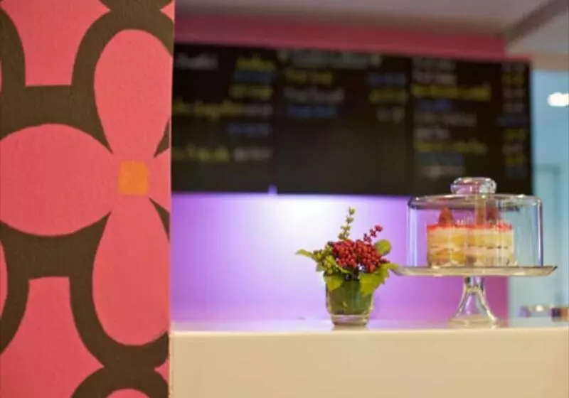 Fotos del hotel Budacco:  3