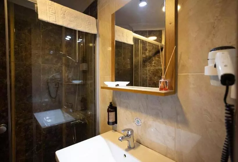 Fotos del hotel Tashkonak Studio Suites:  10