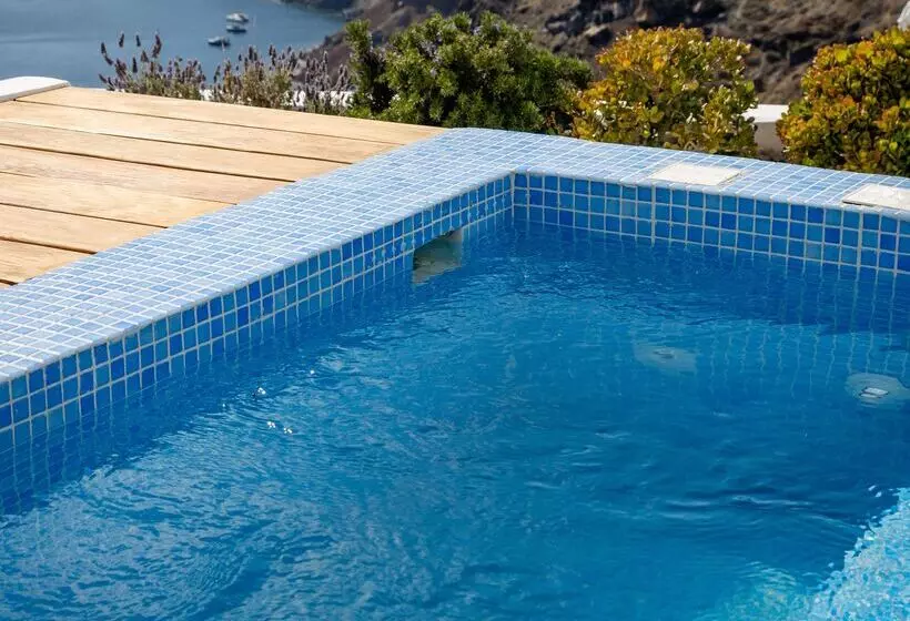 Fotos del hotel Ikies Santorini:  7