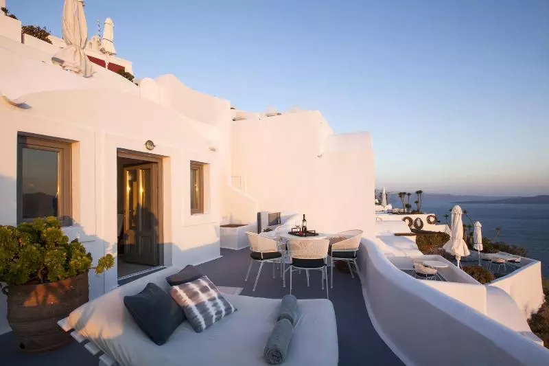 Fotos del hotel Ikies Santorini:  23