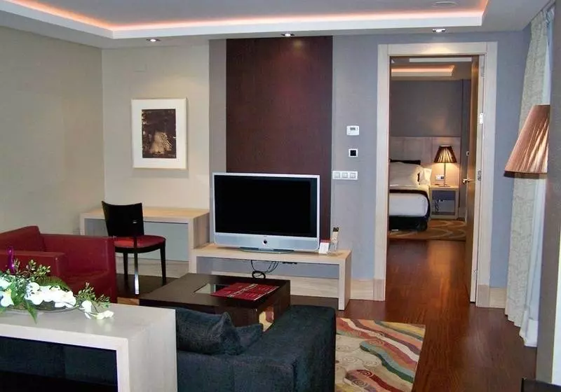 Fotos del hotel Washington Parquesol Suites &:  20