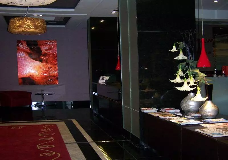 Fotos del hotel Washington Parquesol Suites &:  16