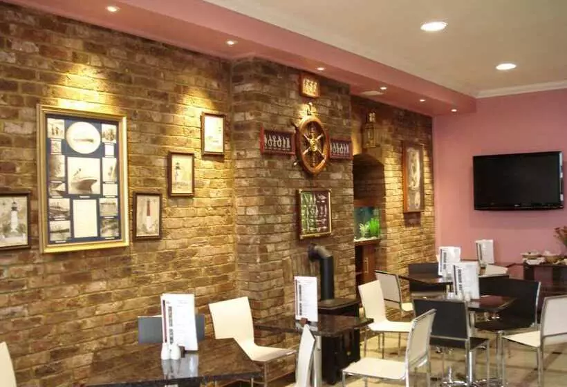 Fotos del hotel Eastbourne Riviera:  16