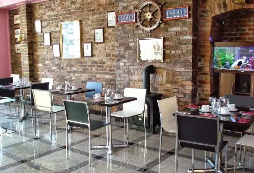 Fotos del hotel Eastbourne Riviera:  13