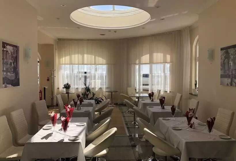 Fotos del hotel Eastbourne Riviera:  4