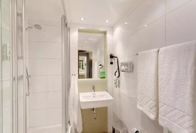 Fotos del hotel Meininger Hotel Wien Downtown Franz:  13