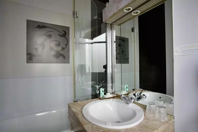 Fotos del hotel De France Invalides:  3