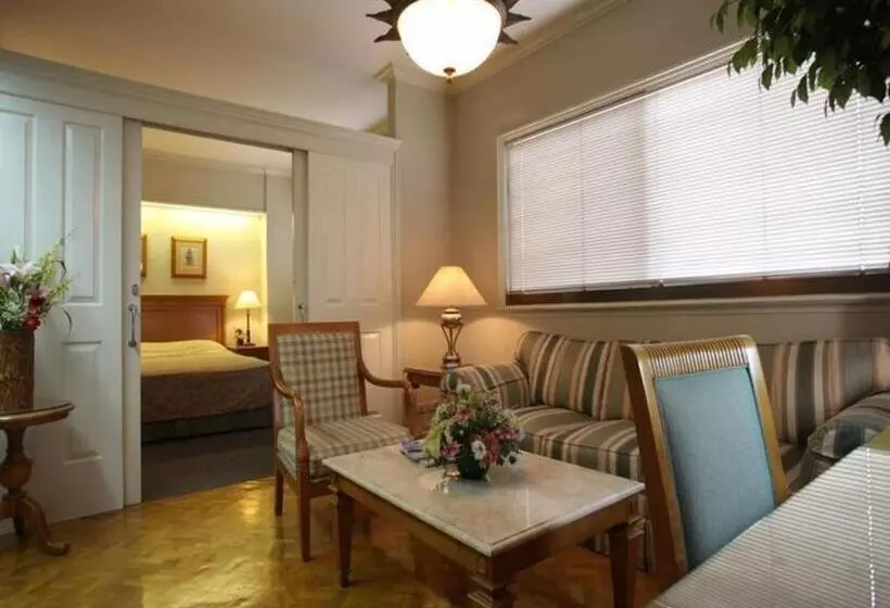 Fotos del hotel Sunny Bay Suites:  5