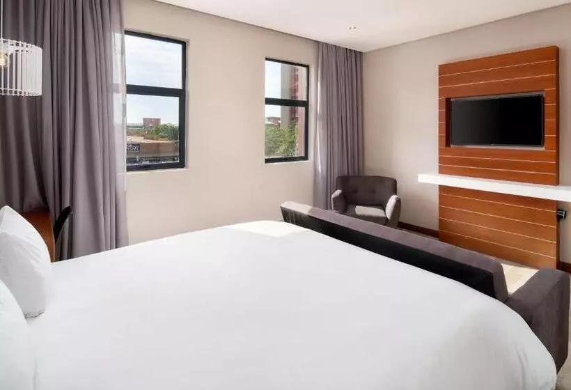 Fotos del hotel @hatfield:  24