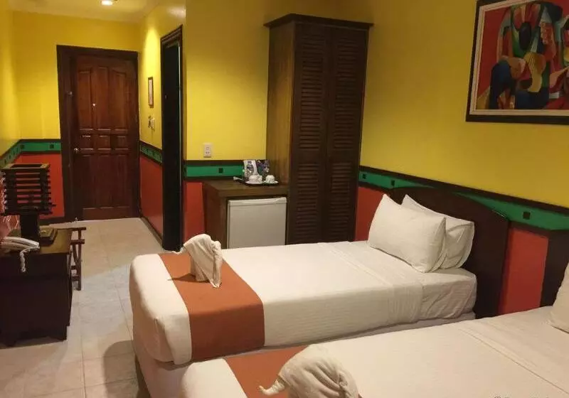 Fotos del hotel Flushing Meadows Resort And Playground:  22