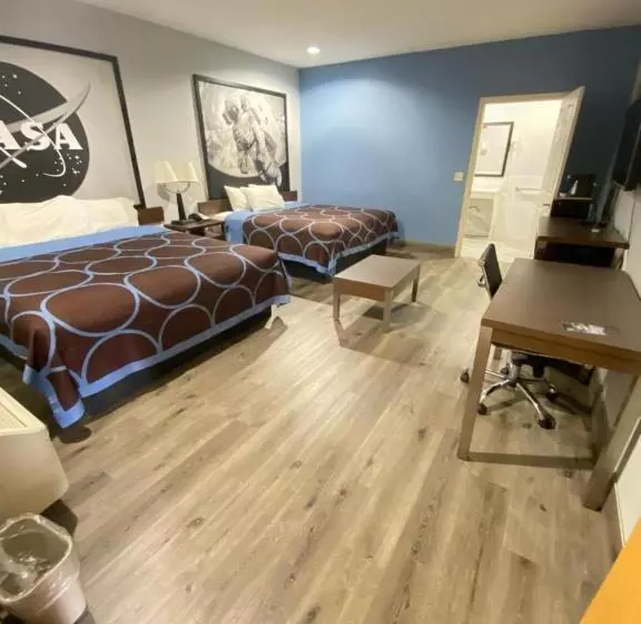 Fotos del hotel Super 8 By Wyndham Houston Hobby Airport South:  25